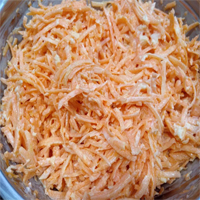 Из моркови с чесноком
